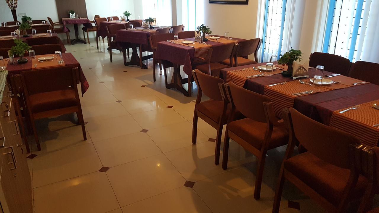 Hotel Xavier'S Residency à Kollam Extérieur photo