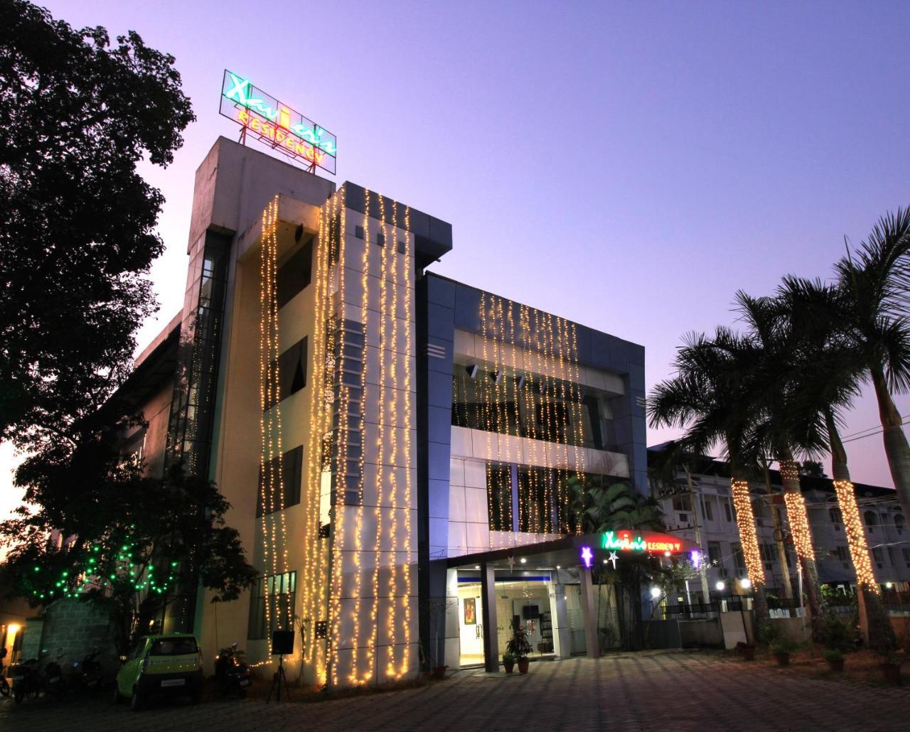 Hotel Xavier'S Residency à Kollam Extérieur photo