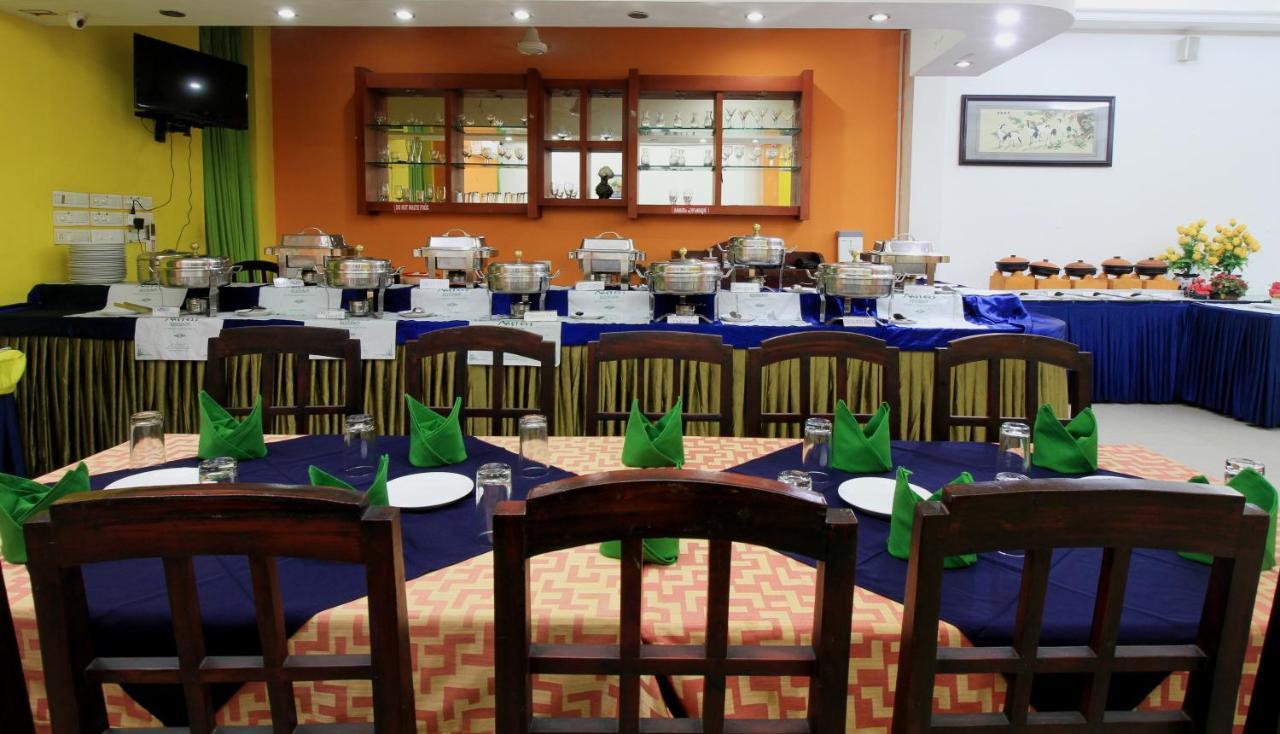Hotel Xavier'S Residency à Kollam Extérieur photo